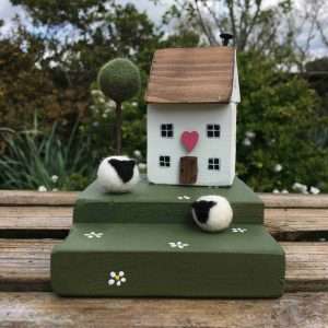 Miniature Farm - The White Cottage