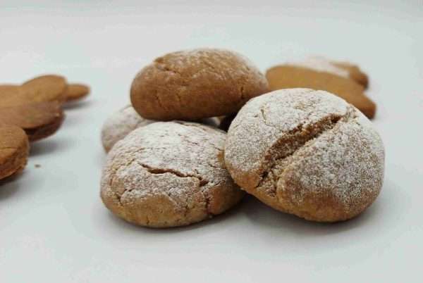 Gingerbread Cookies 1 scaled Bake your own Gingerbread Cookies  - Storage tin, Christmas tree decorations or eat them all!