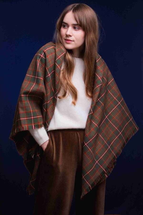 Flodden tartan Shawl - Image 3