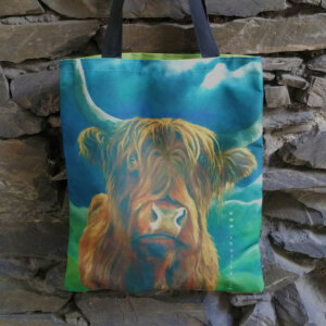 Over the hillsbagstone Funky Highland cow bags ideal for shopping, school, work or the beach, with bright and colourful images. Free postage in the UK.