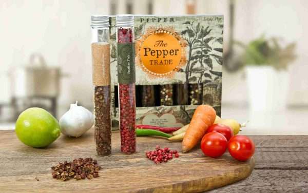 ThePepperTrade1 scaled A Peppercorn spice selection from around the world in beautiful slide out trays making it an unique gourmet gift for anyone who enjoys a adding that special seasoning to a well prepared dish. <strong>100% NATURAL GOODNESS</strong> No artificial flavourings and colourants. No added MSG or preservatives. Non-irradiated and non-GMO. <strong>Suitable for Vegans and Vegetarians.</strong> Delivery and packaging included in price to the UK.
