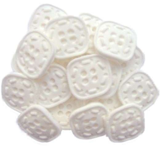 18 White Square Buttonsjpeg If you’re looking for colourful edible shaped buttons to decorate your cupcakes and cakes then these are ideal for all your special occasions. Offering a choice of many single and mixed colours that are sure to please. Note: we also have heart shaped buttons in same colours for those who would like to have a mix of each. 18 square shaped buttons Approx Size: 20mm wide