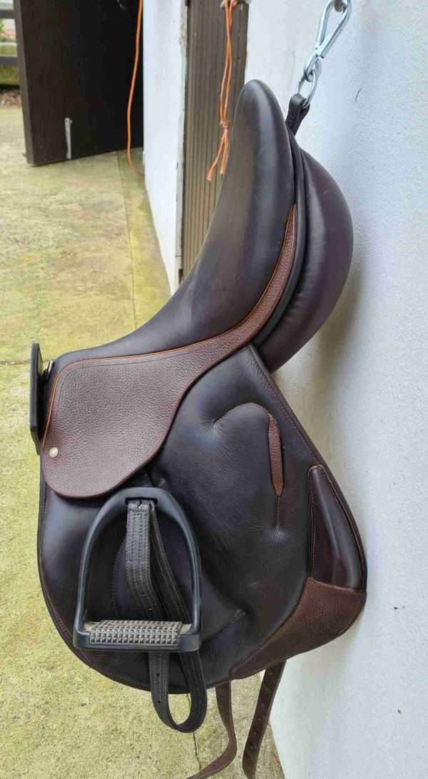 The Easy Saddle Hanger - Image 3