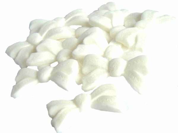 Inked12 large bows white 1 LI scaled Are you needing to decorate a cake for a special occasion or have cupcakes needing something to set them off? Then these edible glittered bows will be ideal for your cupcakes & cake decorations Available in a choice of colours · Approx Size: 20mm high - 40mm wide
