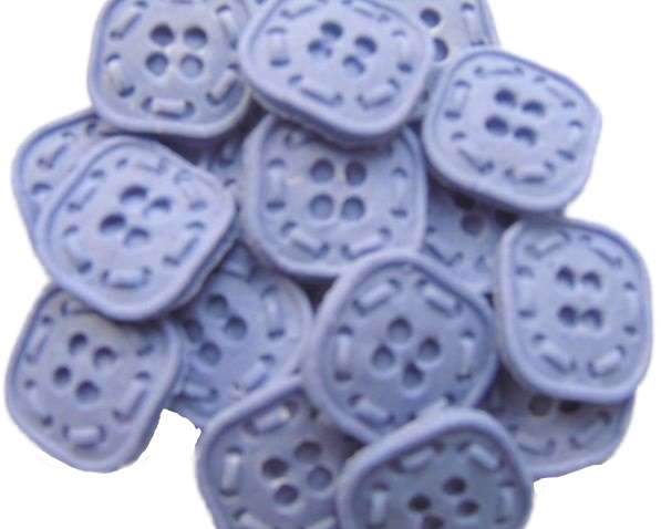 Inked18 Purple Square Buttonsjpeg LI If you’re looking for colourful edible shaped buttons to decorate your cupcakes and cakes then these are ideal for all your special occasions. Offering a choice of many single and mixed colours that are sure to please. Note: we also have heart shaped buttons in same colours for those who would like to have a mix of each. 18 square shaped buttons Approx Size: 20mm wide