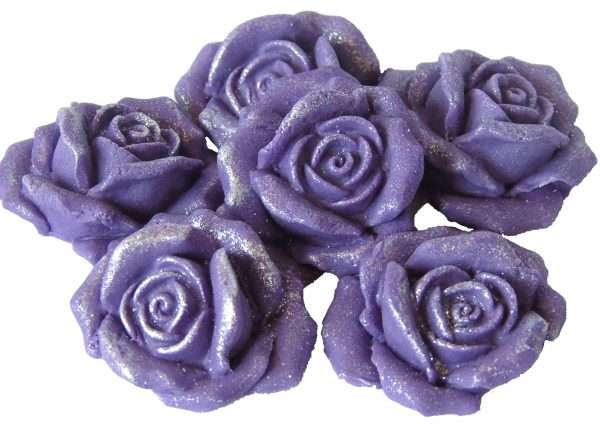 Inked6 Lge purple rosesjpeg LI So, there is a wedding cake to decorate or perhaps some birthday cupcakes that need a bit of glitter? These lovely large, coloured roses will create that big hit you are looking for. 6 Large Edible Rose Flower available in a great range of colours to choose from • Approx Size: 4cm to 3cm depth 2cm