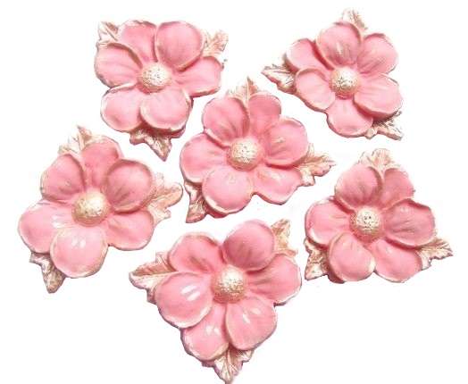 InkedInked6 pink wedding These beautiful handmade edible flowers are ideal for a wedding, valentines, birthday and Mothering Sunday celebration Cakes . • Approx Size: 6cm to 5cm Please ask if the colour you require is not listed