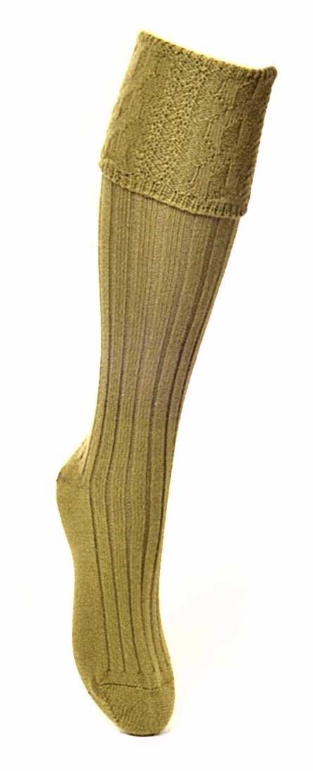glenmore olive zpshzr090mz Knitted in Merino Wool Acrylic Blend, keeping your feet dry and snugly comfortable, whilst technical quality of acrylic give the socks durability, longetivity and ease of care. All products are hand finished to ensure the finest quality, offering the warmth and comfort to ensure that you are properly kitted out for the British Countryside. Please check our side guide asainst the socks you wish to purchase.