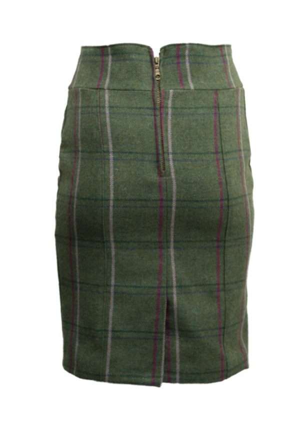 pink stripe skirt back scaled 1 Our simple but stylish Tweed Winslow Skirt is great for any purpose. Smart knee length skirt can be used for everyday wear around the town or heading out to any event Our Winslow skirt is made from the 60% Wool, 25% Polyester 11% Acrylic and 4% composed of other fibres, the tweed has been treated with Teflon which acts as a fabric protector, making this product long-lasting protection against oil- and water-based stains, dust and dry soil. Other features include 8 inch heavy duty concealed zip, fully lined, 5inch back vent opening and moleskin waistband Length of skirt measures below Size 8/10; 59cm Sizes 12/14; 60cm Sizes 16/18; 61cm Produced to the highest standards by a manufacturer of top-quality English country wear and derby clothing. Please check our size guide against your hat you would like to purchase.