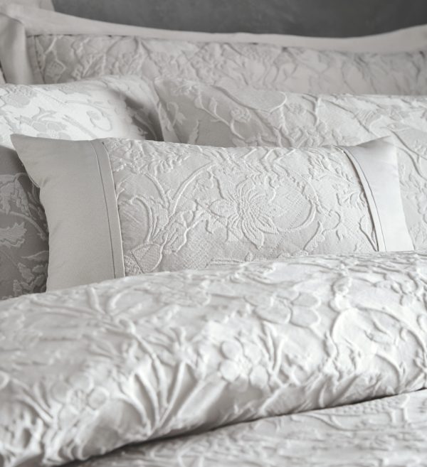 OAK TREE SILVER CUSHION NEW no usm min scaled