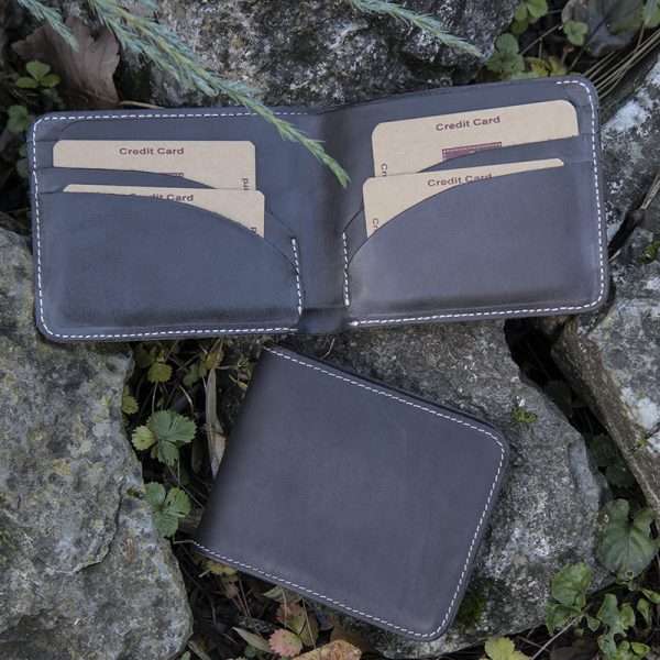Wombat Personalised Men’s Rugged Thick Bifold Leather Wallet - Image 2