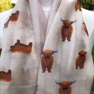 HIGHLAND COW/BULL FASHION SCARF IN BEIGE