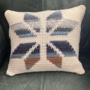 Snowflake Cushion front (1)