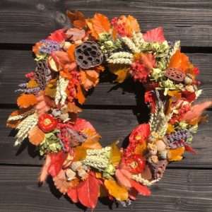 HANDMADE AUTUMNAL DRIED FLOWER WREATH