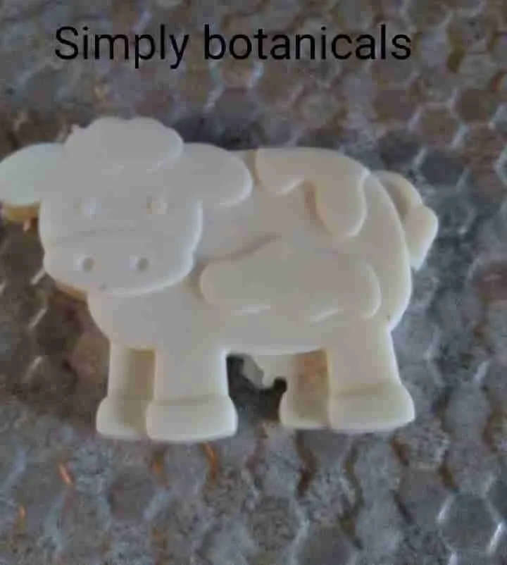 Large Farm Animal Soap Shapes - Image 5
