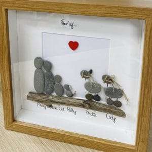family pebble frame, personalised gifts, family pebble art, birthday gift for friend, new home gift, best home gift ideas, pebble frame