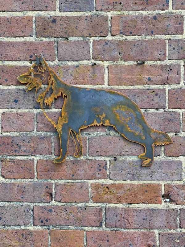 il fullxfull.2291496908 lrc8 scaled WELCOME TO THE RUSTIC GARDEN ART SHOP Here we have one of our. Small Exterior German Sheperd Alsatian Guard Dog Garden Wall House Gate Sign Hanging Rustic Rusty Metal Art Sizes & Measurements: 50cm x 30cm Made From 2mm Mild Steel.