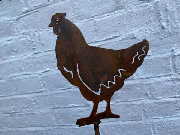 WELCOME TO THE RUSTIC GARDEN ART SHOP Here we have one of our. Exterior Rustic Rusty Metal Hen Chicken Farm Animal Garden Stake Yard Art Sculpture Gift THIS IS FOR ONE CHICKEN ONLY - THIS LISTING IS FOR THE HEN STANDING UP Sizes & Measurements: 20cm x 23cm Made From 2mm Mild Steel