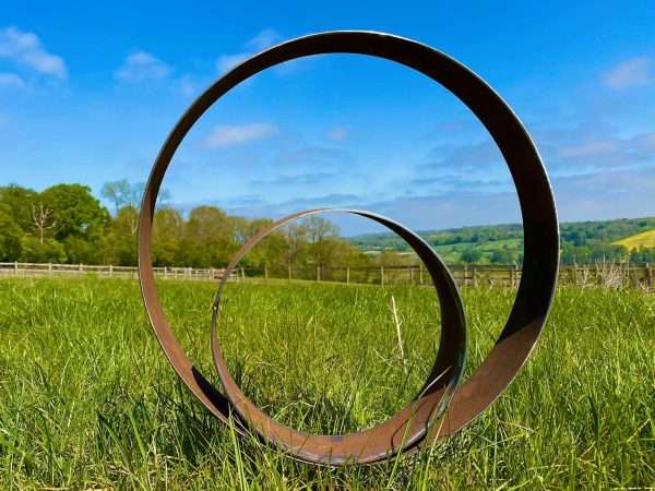 Exterior Rustic Metal Hoop Ring Circular Garden Stake Yard Art  / Flower Bed / Centre Piece Sculpture Modern Steel Ornament  Gift - Image 5