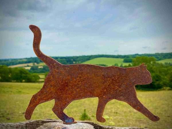 il fullxfull.2345175710 p9z4 scaled WELCOME TO THE RUSTIC GARDEN ART SHOP Here we have one of our. Large Exterior Rustic Rusty Metal Cat Walking Feline Garden Fence Topper Yard Art Gate Post Lawn Sculpture Gift Sizes & Measurements:
46cm x 36cm Made From 2mm Mild Steel.