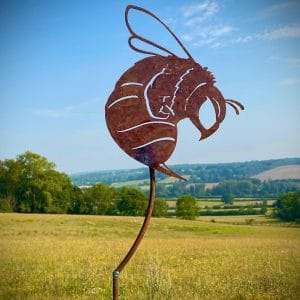 Small Exterior Rustic Metal Wasp Bee Sting Buzz Garden Stake Yard Art  / Flower Bed / Vegetable Patch Sculpture Gift Present