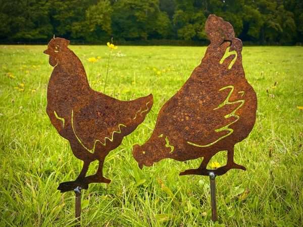 WELCOME TO THE RUSTIC GARDEN ART SHOP Here we have one of our. Exterior Rustic Rusty Metal Hen Chicken Farm Animal Garden Stake Yard Art Sculpture Gift THIS IS FOR ONE CHICKEN ONLY - THIS LISTING IS FOR THE HEN STANDING UP Sizes & Measurements: 20cm x 23cm Made From 2mm Mild Steel