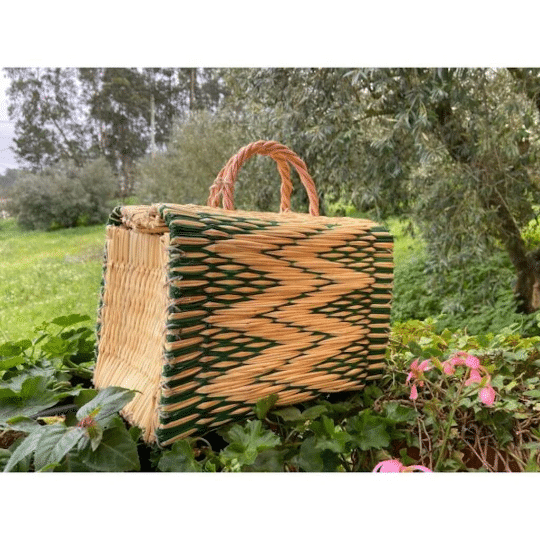 download 3 A stunning organic reed grass bag. Perfect for a picnic or going to the shops.