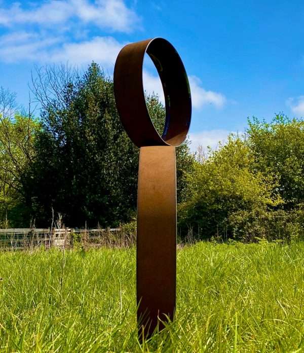Exterior Rustic Circular Ring Hoop Metal Garden Stake Yard Art  / Flower Bed / Centre Piece Sculpture  Gift   Present - Image 2
