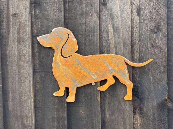 WELCOME TO THE RUSTIC GARDEN ART SHOP Here we have one of our. Small Exterior Dachshund Sausage Dog Garden Wall House Gate Sign Hanging Rusty Rustic Metal Art Sizes & Measurements: 26cm x 18cm Made From 2mm Mild Steel.