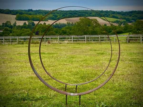 XL Rustic Metal Wide Garden Ring Hoop Sculpture - Pair of Rusty Ring Circle Garden Art / Globe / Sphere  Gift   Present - Image 6
