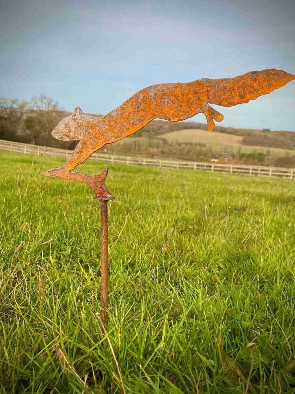 Exterior Rustic Squirrel Running Wildlife Garden Stake Garden Art Yard Art Flower Bed Metal Rusty Garden  Idea  Gift   Present