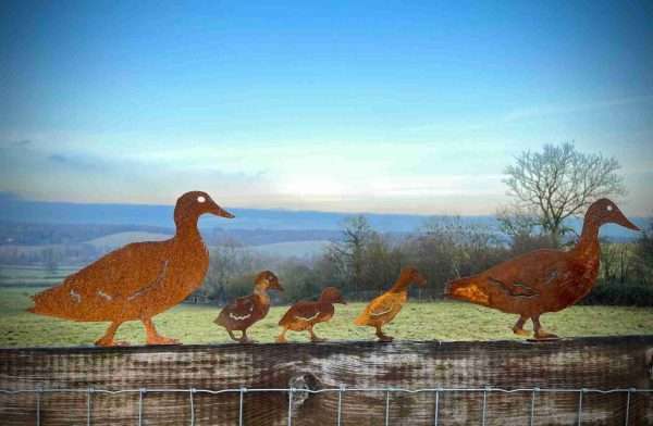 Exterior Rustic Rusty Metal Duck Family Quack Farm Animal Fence Topper Yard Art  Pond Art Vegetable Patch Sculpture  Gift - Image 2