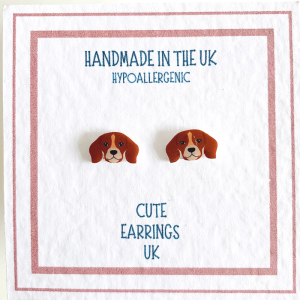 Beagle dog earrings by Cute earrings uk