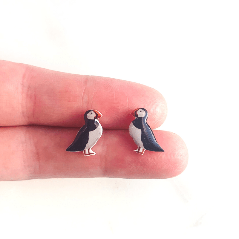 size reference of puffin earrings