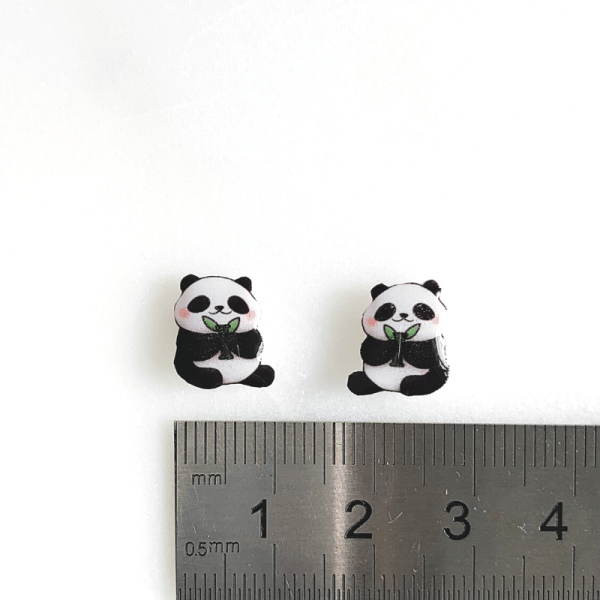 ruler size reference of sitting panda earrings