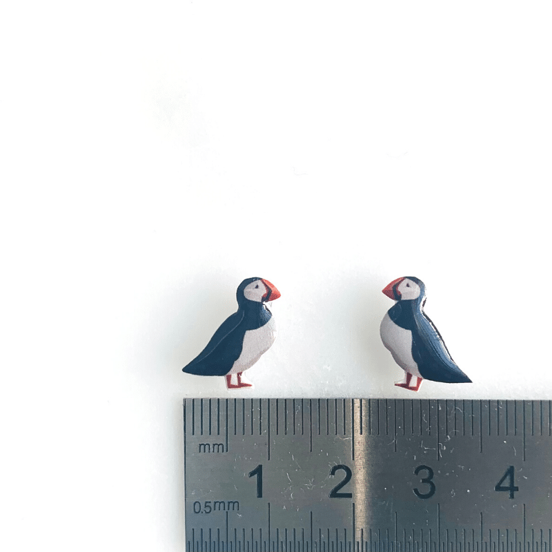 ruler size reference of puffin earrings