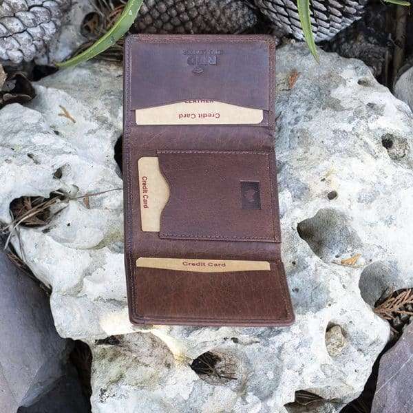 Wombat Colombian Leather Wallet – Small Trifold - Image 4