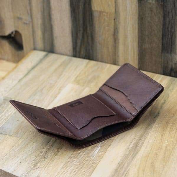Wombat Colombian Leather Wallet – Small Trifold - Image 8