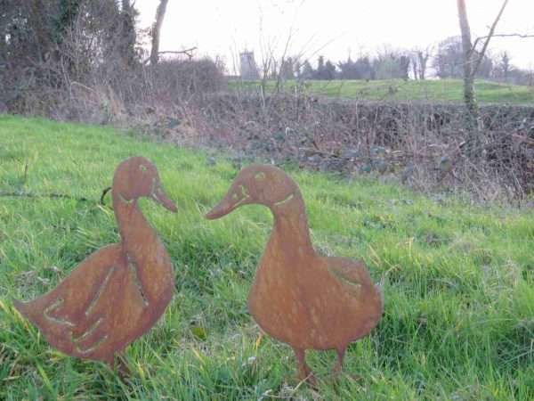 Rusty Ducks Garden Stake Sculpture - Image 2