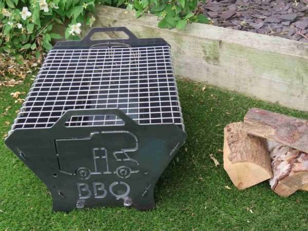 Custom Portable and Collapsible BBQ - Image 2