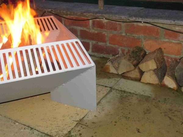 Garden Fire Pit - Image 4