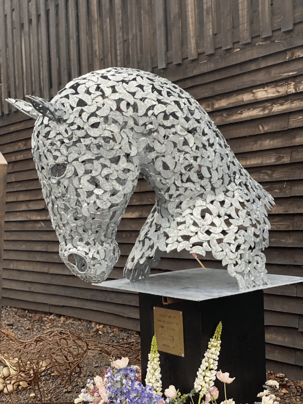 Working Horse Head Busk Sculpture - Image 2