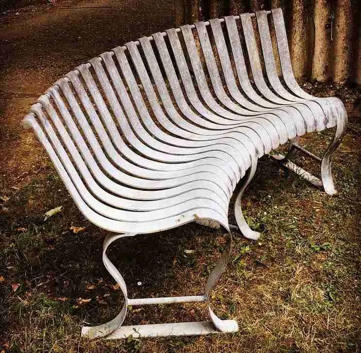 Curved Metal Bench - Image 3