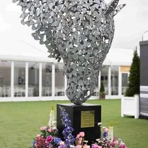 Horse Head Sculpture 2m