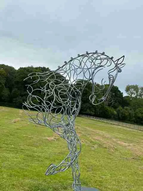 “Balanced Canter” Dressage Horse Busk - Image 5
