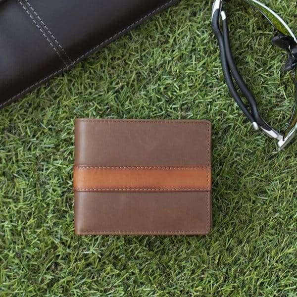 7012 brt w9 Made for our exclusive English Hide Leather Men’s Wallet range – Brown leather wallet with contrasting tan trims and a blue demin lining <div> Smart, stylish and perfectly equipped to meet the demands that come hand in hand with everyday life. </div>