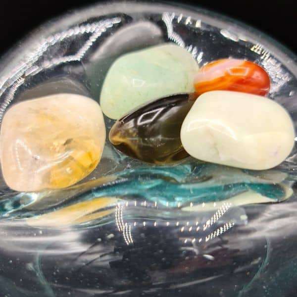 crystal pack 7 Luck crystal pack Everyone needs a bit of good luck sometimes, so we have created a pack with a selection of stones that enhance your opportunities and good fortunes
