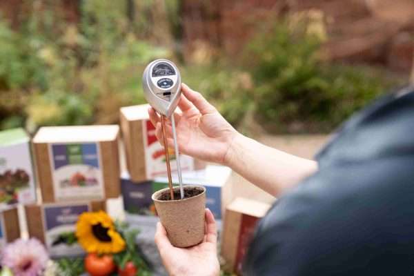 3-in-1 Soil Meter - Image 6