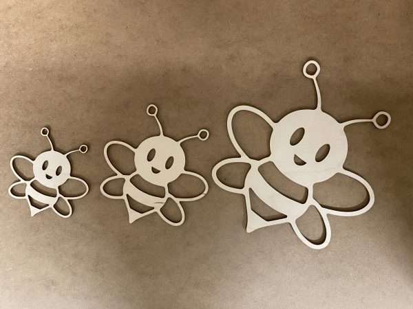 Wooden Decorative Bees - Image 3