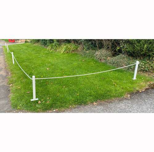 400 post verge 5 posts and rope 7 <h2>Deter road users from ruining your verges!</h2>